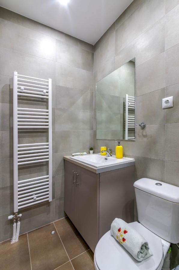 Renovated 2Bd House Close To Pireus Port エクステリア 写真