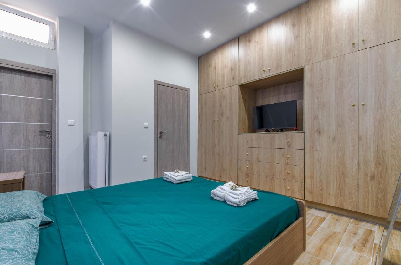 Renovated 2Bd House Close To Pireus Port エクステリア 写真