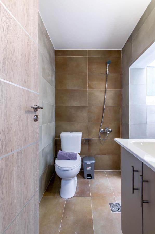 Renovated 2Bd House Close To Pireus Port エクステリア 写真