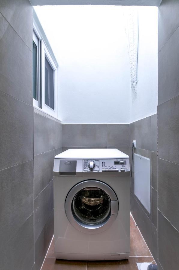 Renovated 2Bd House Close To Pireus Port エクステリア 写真