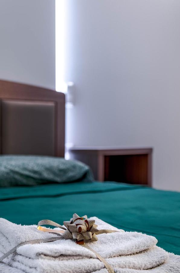Renovated 2Bd House Close To Pireus Port エクステリア 写真