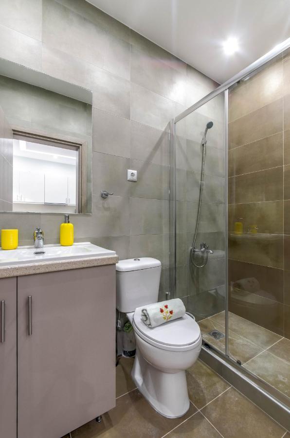 Renovated 2Bd House Close To Pireus Port エクステリア 写真